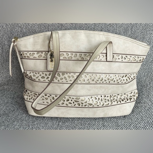 Relic Cream Tote Bag with Striped Design - Picture 6 of 16